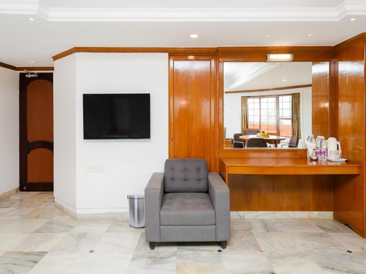 Hotel Galaxy Opp Surat Railway Station Ngoại thất bức ảnh