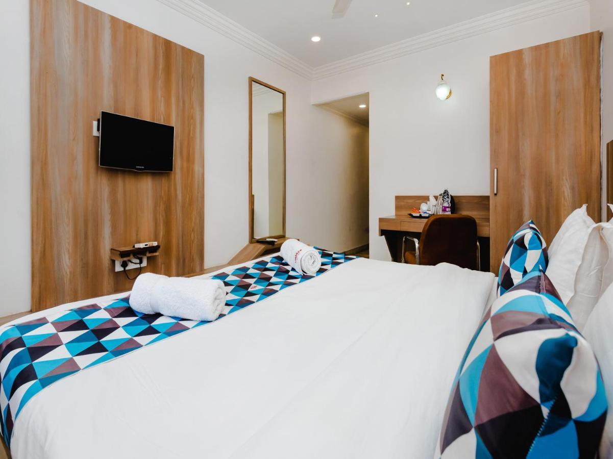 Hotel Galaxy Opp Surat Railway Station Ngoại thất bức ảnh