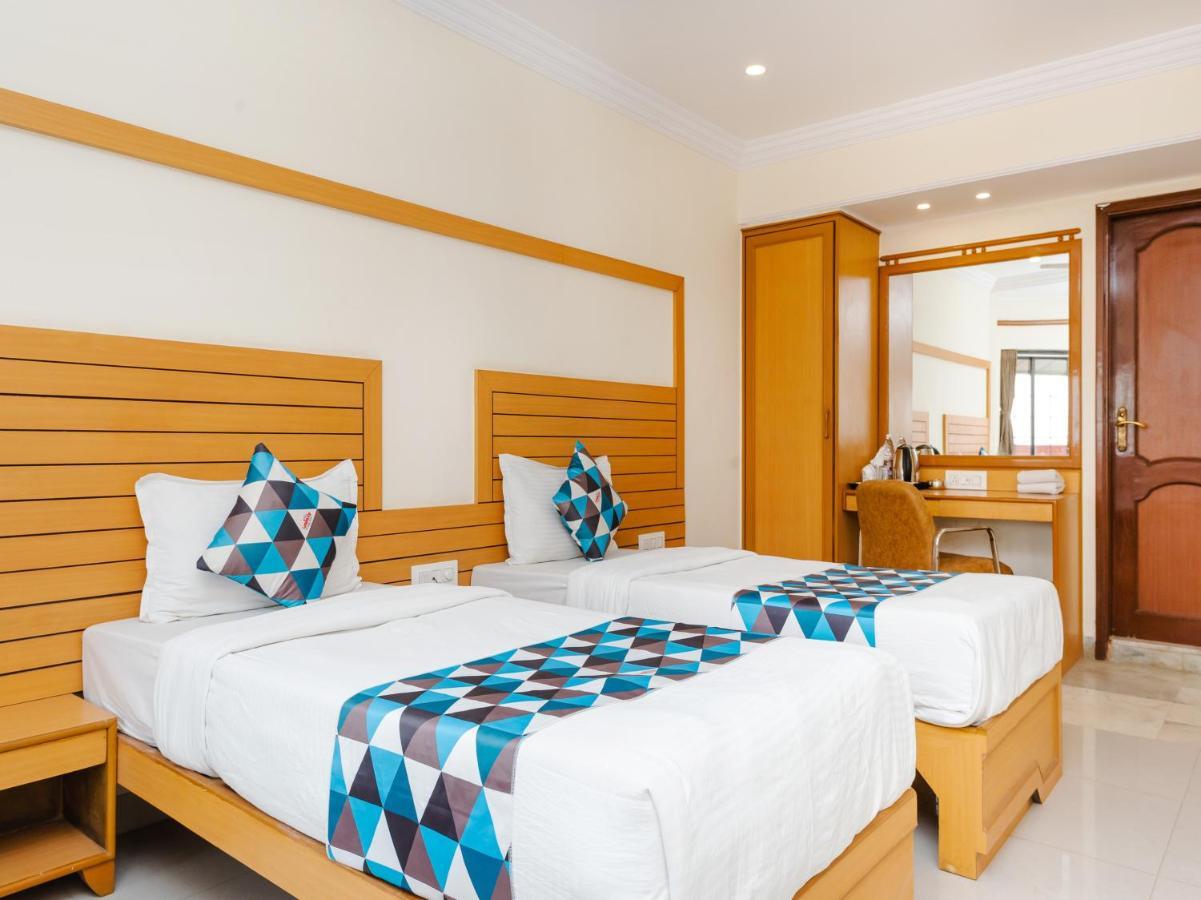 Hotel Galaxy Opp Surat Railway Station Ngoại thất bức ảnh