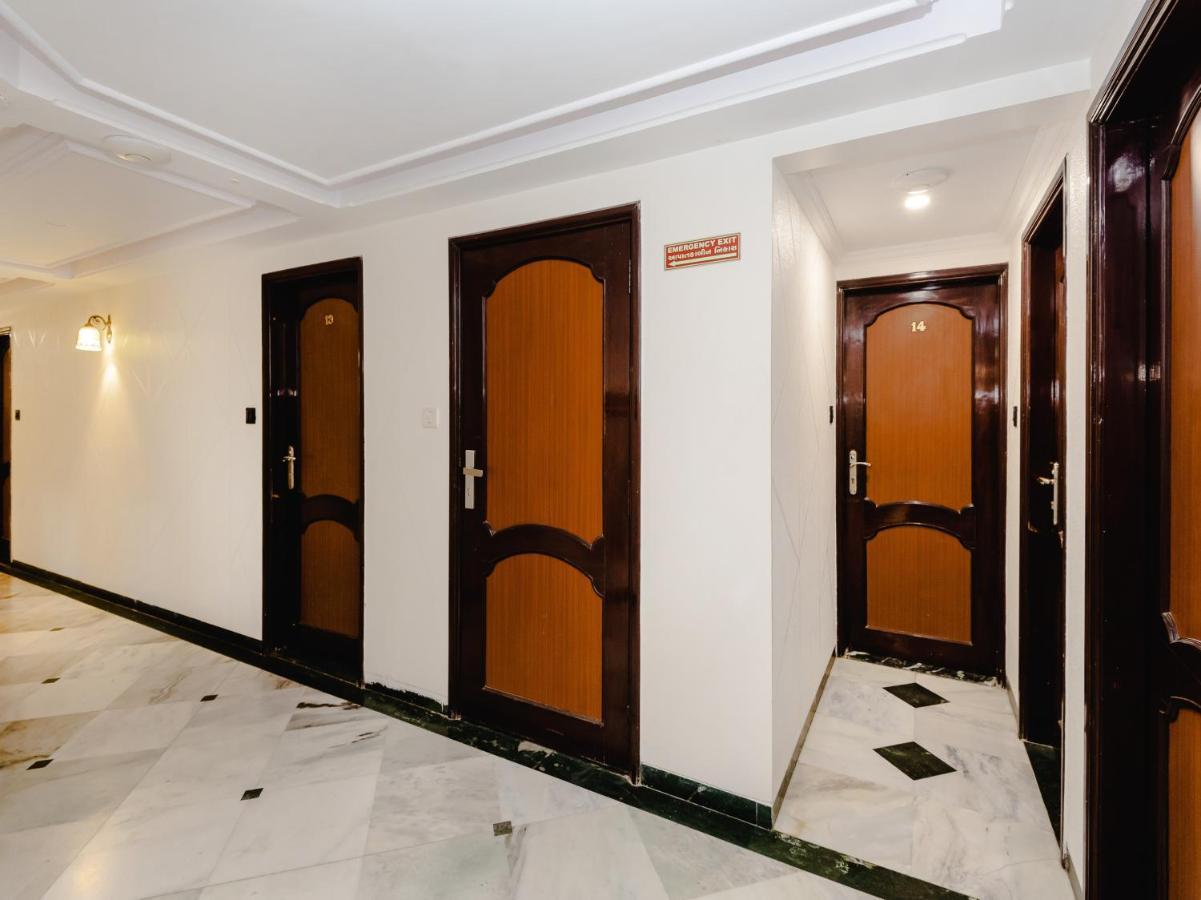 Hotel Galaxy Opp Surat Railway Station Ngoại thất bức ảnh